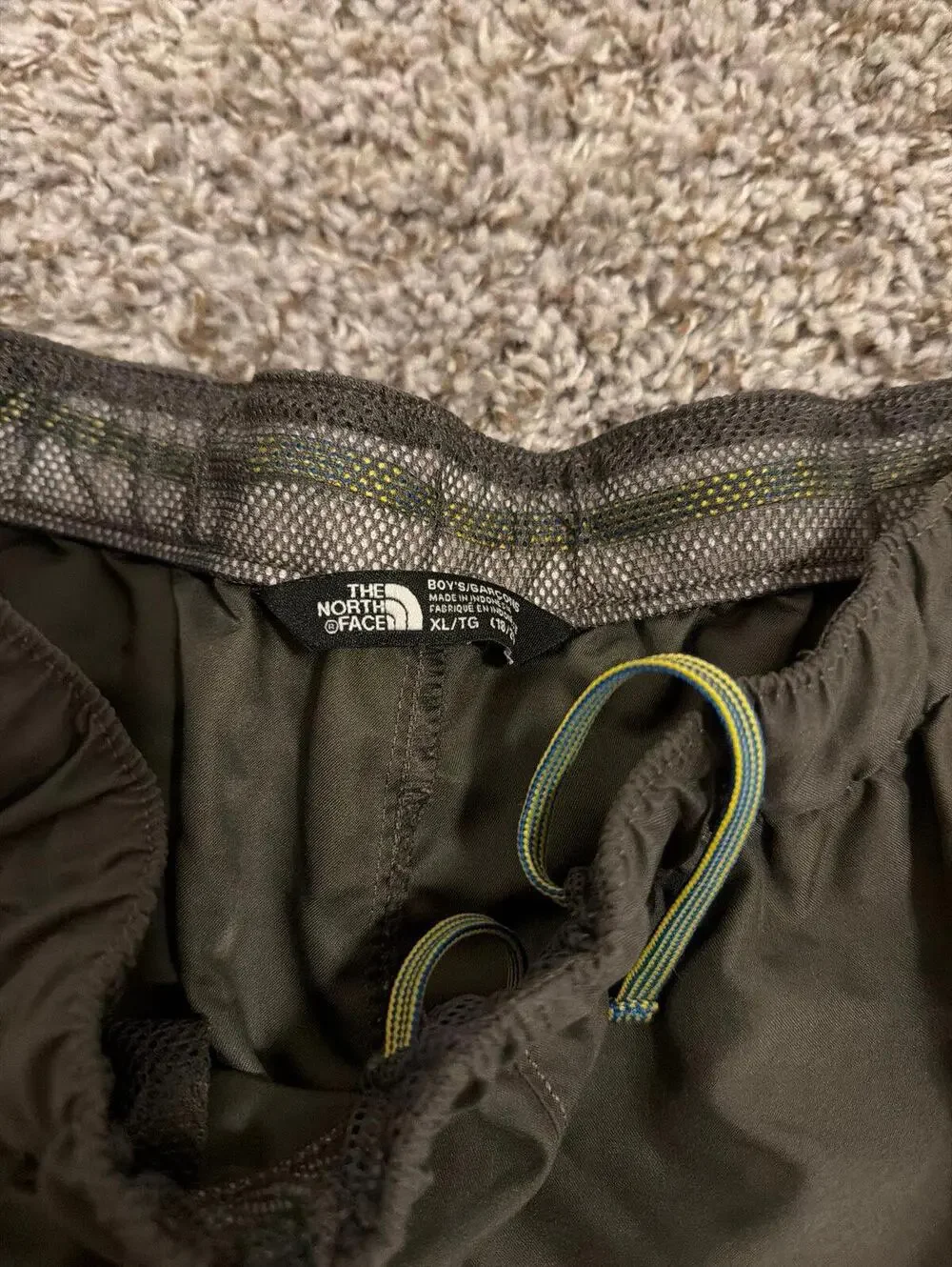 The North Face Boys Brown Yellow Swim Trunks Shorts XL